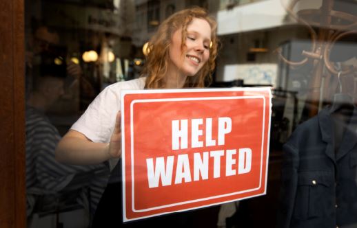 캐나다 10월 일자리 6만7천 개 증가… 실업률 6.9%로 하락 - CKNNews 이미지